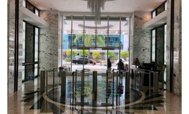 OFICINA EN CALLE 50 UBICADA EN PH F&F TOWER  A ESTRENAR  156M2