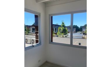 LOCAL EN VENTA EN COSTA ESMERALDA - GONDOLA 6