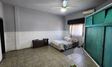 Casa en venta en Burzaco Este