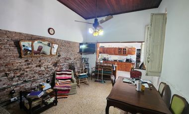 Casa en venta en Burzaco Este