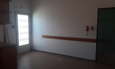Casa PH en alquiler en Ramos Mejia Sur