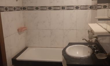 Casa PH en alquiler en Ramos Mejia Sur