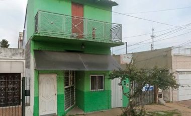 Casa PH en venta en Bernal Oeste