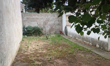 Casa con Departamento en venta en Santa Teresita