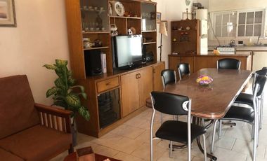 Casa con Departamento en venta en Santa Teresita