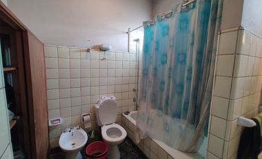 Casa PH en venta en Quilmes Oeste