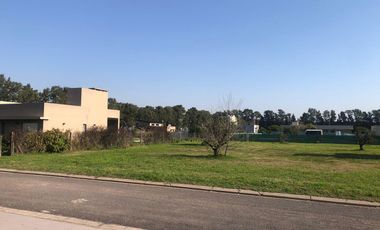 Terreno en  Azahares del Parana Barrio Sentidos