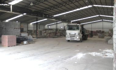 Venta o Alquiler de Galpón en Excelente estado Habilitado