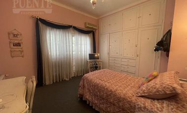 Casa en Lomas Este