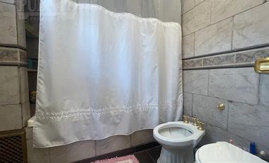Casa en Lomas Este