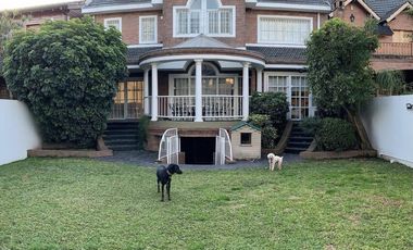 Casa en venta / alquiler en Martinez, San Isidro