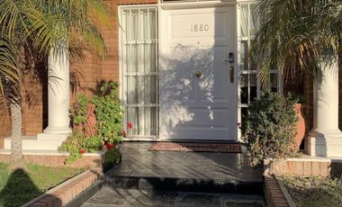 Casa en venta / alquiler en Martinez, San Isidro