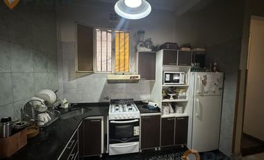 Casa en planta alta en Roca y Wheelwright