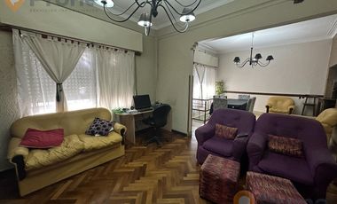 Casa en planta alta en Roca y Wheelwright