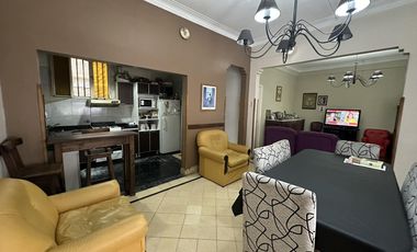 Casa en planta alta en Roca y Wheelwright