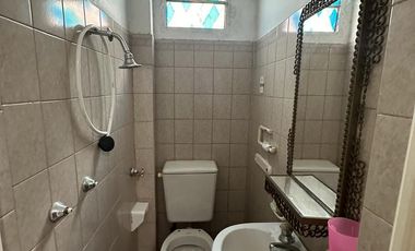 Casa en planta alta en Roca y Wheelwright