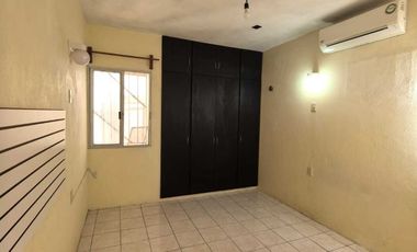 SE VENDE CASA EN MADERAS, CIUDAD DEL CARMEN