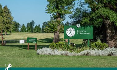 Terreno - La Rinconada - Golf - Tenis - Futbol