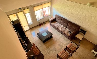 Casa 4 habitaciones y piscina, Venezuela 728 bis, Fisherton, Rosario