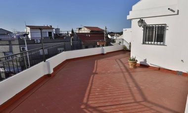 Oportunidad!! Impecable PH en venta