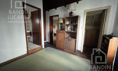 Casa en Ranelagh Venta de 4 ambientes sobre Avenida Eva Peron (Ex Sevilla) Ideal Comercio