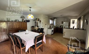 Casa en Ranelagh Venta de 4 ambientes sobre Avenida Eva Peron (Ex Sevilla) Ideal Comercio
