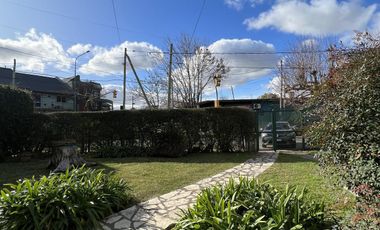 Casa en Ranelagh Venta de 4 ambientes sobre Avenida Eva Peron (Ex Sevilla) Ideal Comercio