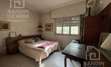 Casa en Ranelagh Venta de 4 ambientes sobre Avenida Eva Peron (Ex Sevilla) Ideal Comercio