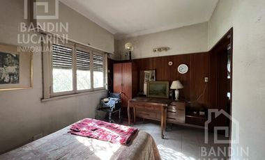 Casa en Ranelagh Venta de 4 ambientes sobre Avenida Eva Peron (Ex Sevilla) Ideal Comercio