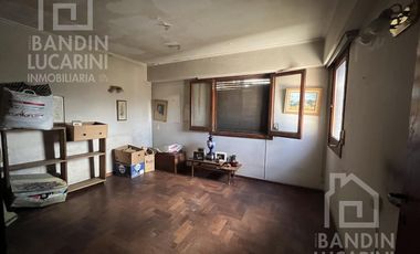 Casa en Ranelagh Venta de 4 ambientes sobre Avenida Eva Peron (Ex Sevilla) Ideal Comercio