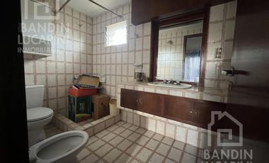Casa en Ranelagh Venta de 4 ambientes sobre Avenida Eva Peron (Ex Sevilla) Ideal Comercio