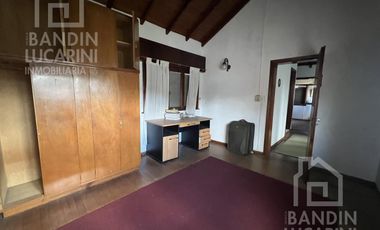 Casa en Ranelagh Venta de 4 ambientes sobre Avenida Eva Peron (Ex Sevilla) Ideal Comercio