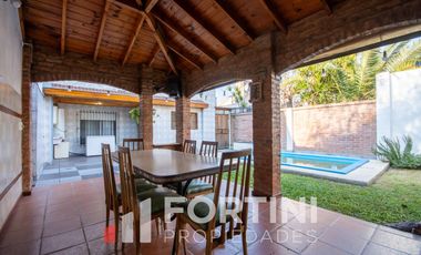 Venta Casa 5 ambientes Villa Ballester