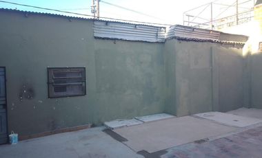 Casa en venta - 3 Dormitorios 2 Baños - Cochera - 180Mts2 - Quilmes
