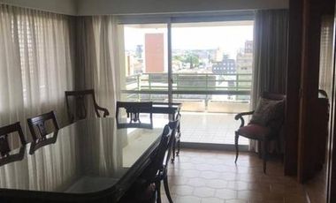 SE VENDE INMEJORABLE PISO UBICADO EN BARRIO CONSTITUYENTES.