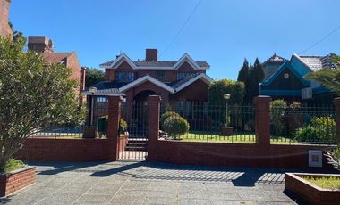 Casa en venta en Barrio San Rafael  de 5 ambientes - Mar De Ajo