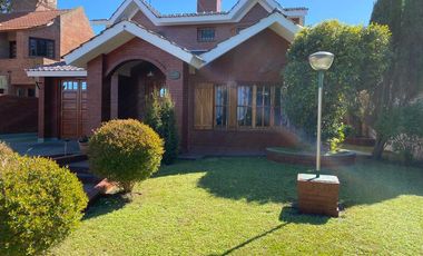 Casa en venta en Barrio San Rafael  de 5 ambientes - Mar De Ajo