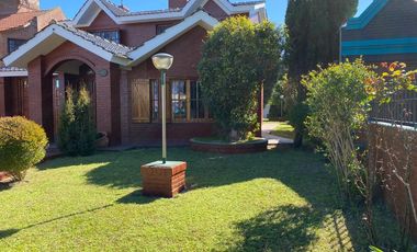 Casa en venta en Barrio San Rafael  de 5 ambientes - Mar De Ajo