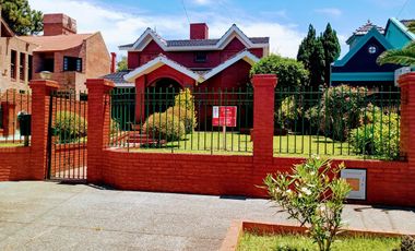 Casa en venta en Barrio San Rafael  de 5 ambientes - Mar De Ajo