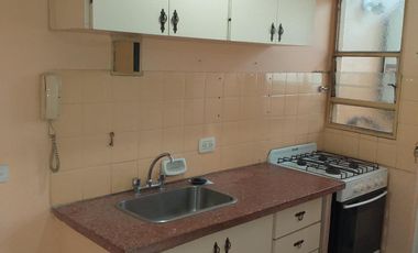 VENTA DEPARTAMENTO 2 AMBIENTES CON BALCÓN