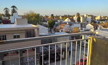 VENTA DEPARTAMENTO 2 AMBIENTES CON BALCÓN