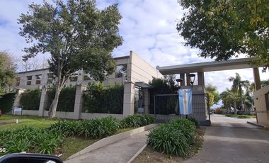 Oficina en Altos de Hudson I