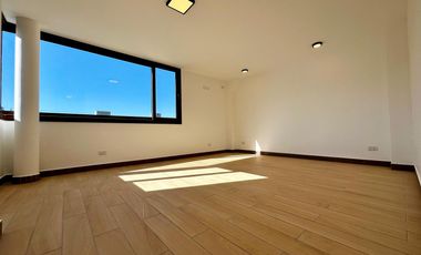 Casa a estrenar en Bajo La Viña