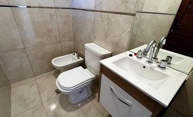 Casa a estrenar en Bajo La Viña