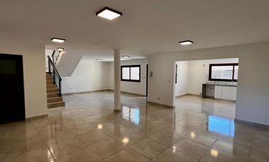 Casa a estrenar en Bajo La Viña