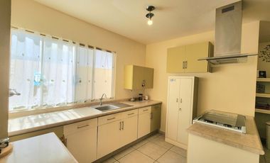 Casa en venta en Condominio Porta Canteras, al poniente de Aguascalientes