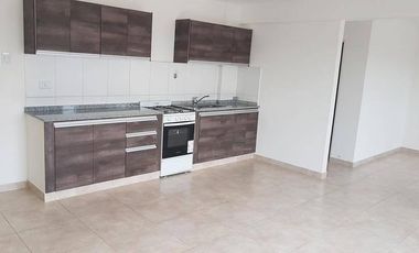VENTA DEPTO  * R. DE ESCALADA - LANÚS * A 100 MTS AV HTO YRIGOYEN