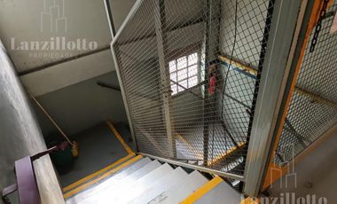 Galpon/Deposito con oficinas y showroom