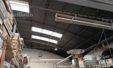 Galpon/Deposito con oficinas y showroom