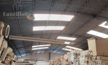Galpon/Deposito con oficinas y showroom